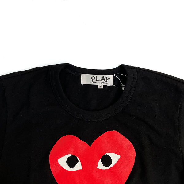 Comme Des Garcons Play Heart Logo T-shirt, Designer code: P1T086, Luxury  Fashion Eshop